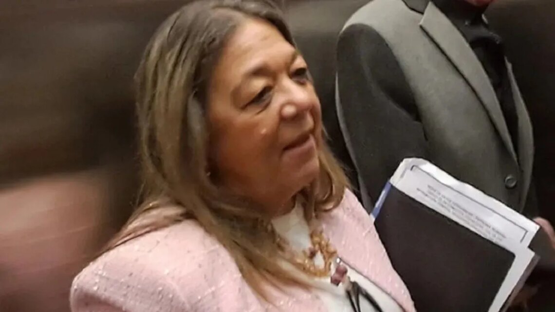 La escribana de Manuel Adorni también se adhirió al régimen de Inocencia Fiscal