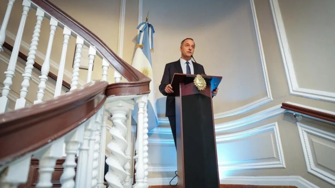 La Justicia analiza la declaración jurada de Manuel Adorni, pero aún no recibió la información reservada