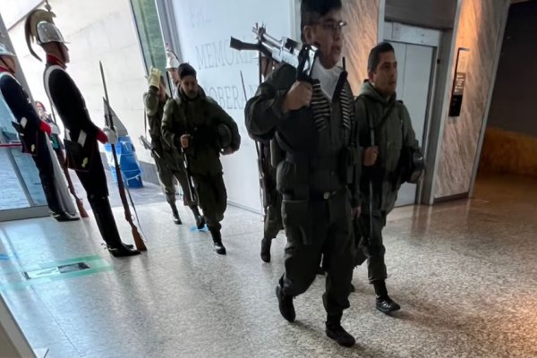 Escándalo en la exEsma por el ingreso de militares armados