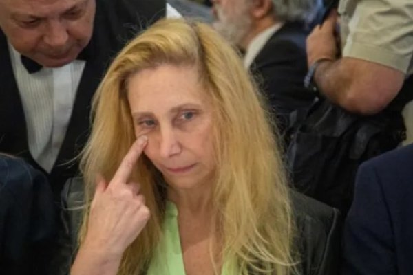 La motosierra no llegó a la Casa Rosada: aumentan los fondos y esconden los gastos