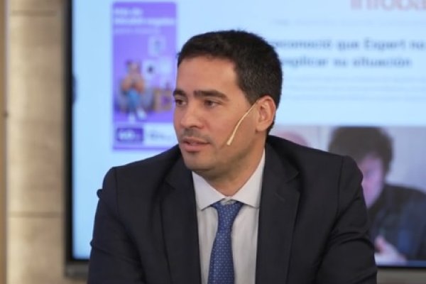 Quién es y cómo piensa Adrián Ravier, el nuevo vocero presidencial