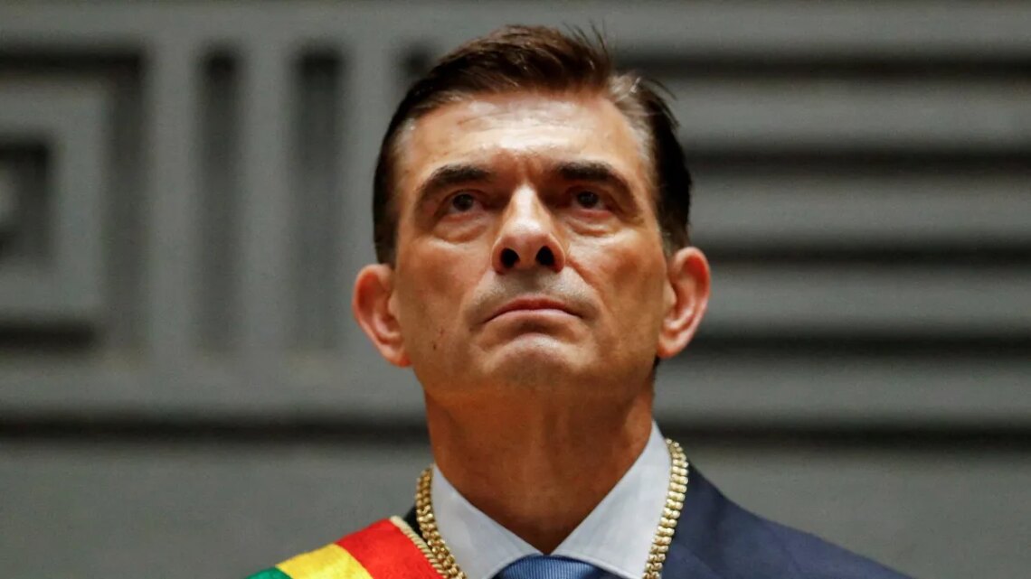 Crisis en Bolivia: Renunció el ministro de Defensa y otros funcionarios podrían dejar el gobierno ante la presión de las protestas